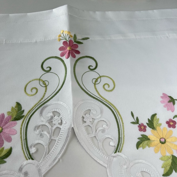 2 Window Embroidered Floral Valances - Picture 4 of 8
